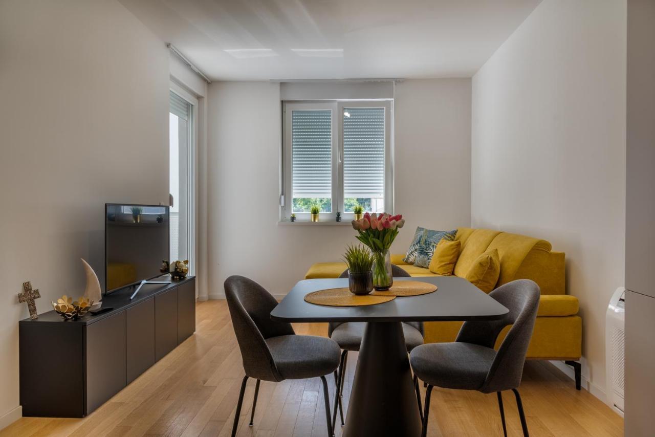 Appartamento Sole Zara Esterno foto